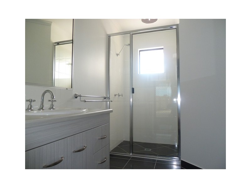 63 Makybe Diva Drive, Ooralea QLD 4740