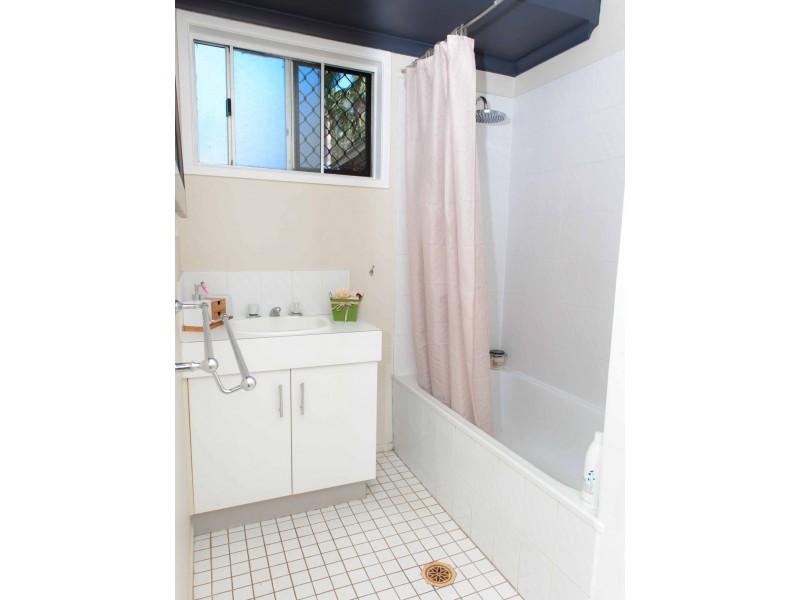 35 Fatnowna Street, Andergrove QLD 4740