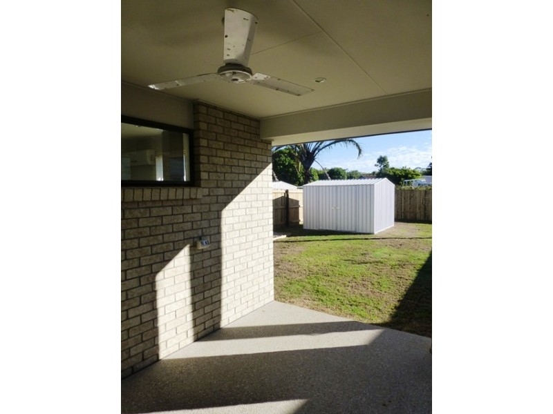 2/5 Hartog Street, Andergrove QLD 4740