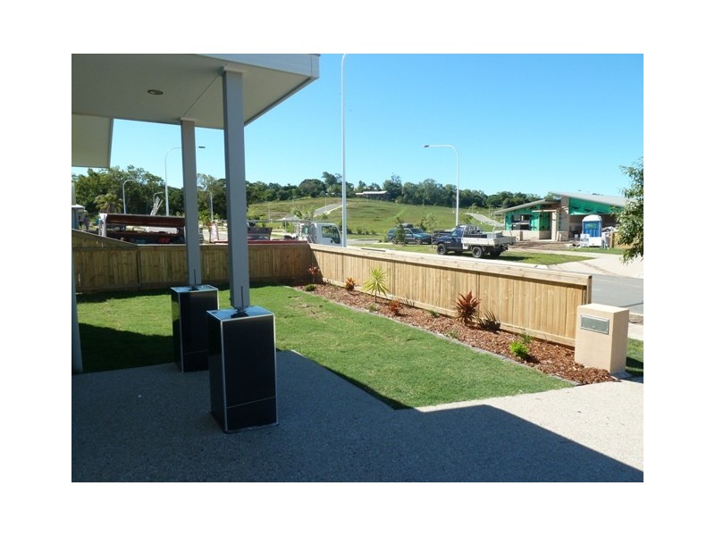 7 Dulcis Drive, Rural View QLD 4740