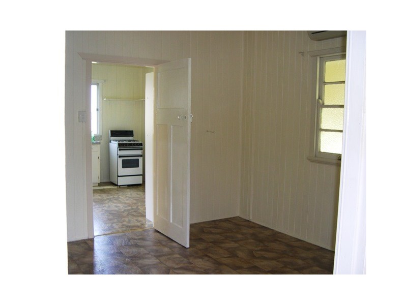 21 Jackson Street, West Mackay QLD 4740