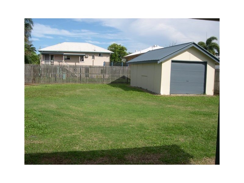 21 Jackson Street, West Mackay QLD 4740