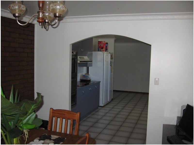 2 Allan Court, Ooralea QLD 4740