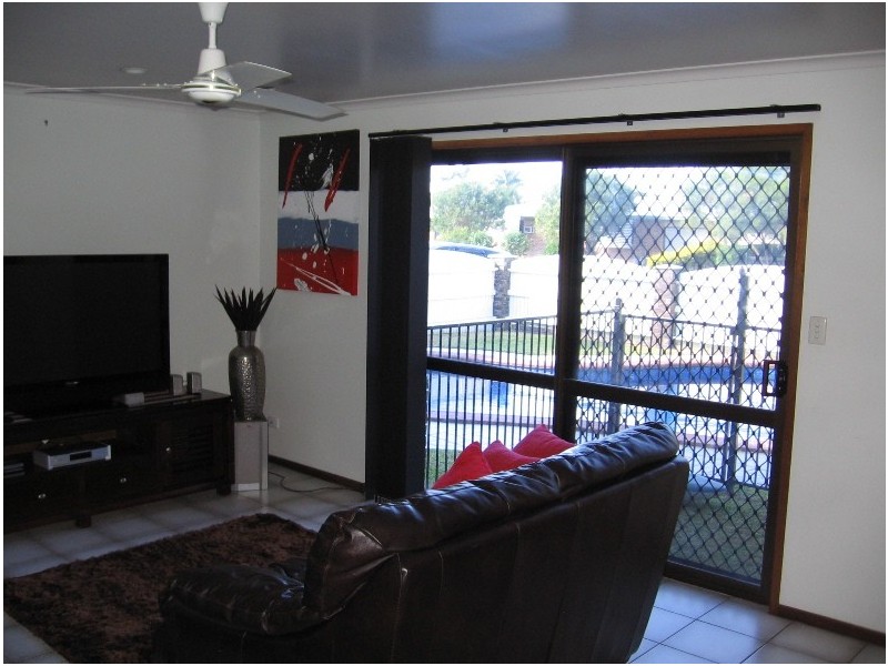 2 Allan Court, Ooralea QLD 4740
