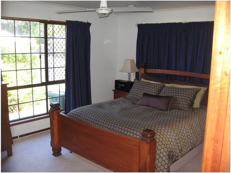 2 Allan Court, Ooralea QLD 4740