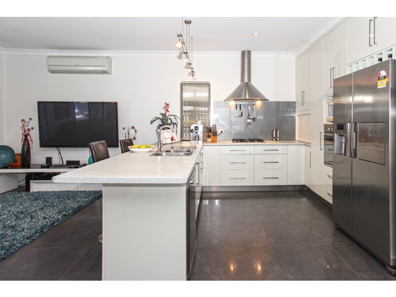 23 Whitesan Blue Tce, Blacks Beach QLD 4740