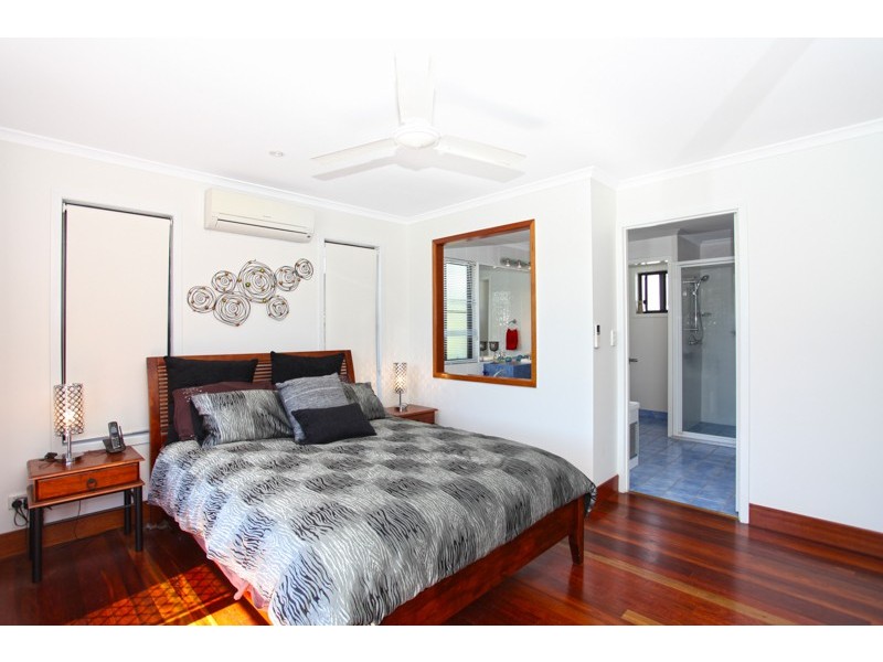 23 Whitesan Blue Tce, Blacks Beach QLD 4740