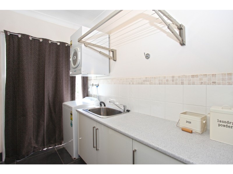 23 Whitesan Blue Tce, Blacks Beach QLD 4740