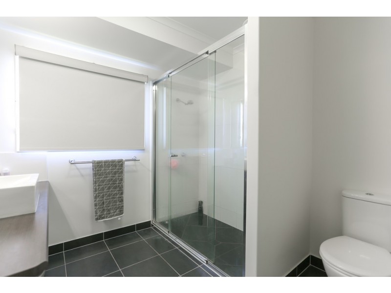 69 Makybe Diva Drive, Ooralea QLD 4740