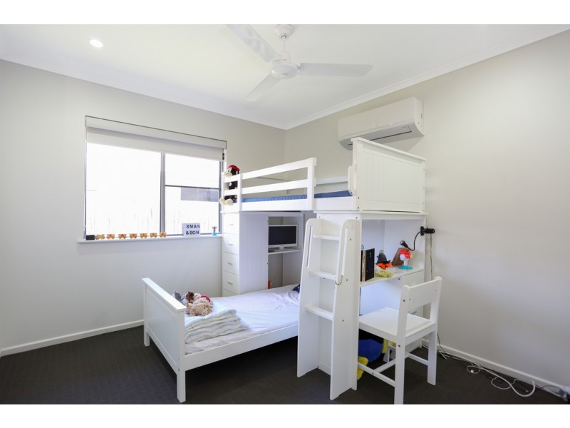 69 Makybe Diva Drive, Ooralea QLD 4740