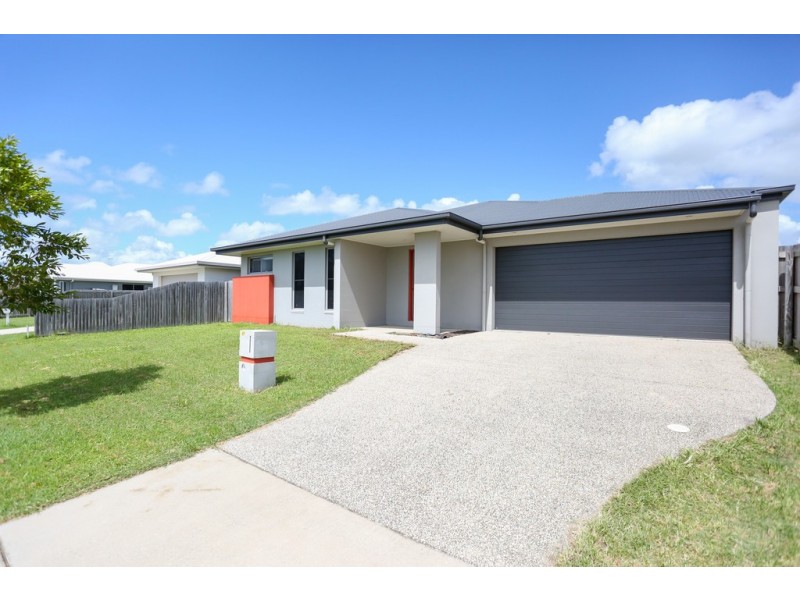 69 Makybe Diva Drive, Ooralea QLD 4740