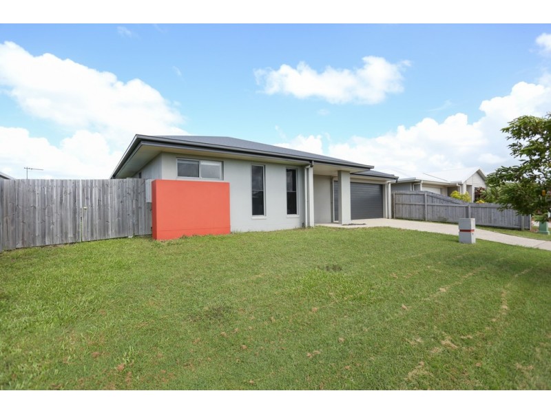 69 Makybe Diva Drive, Ooralea QLD 4740
