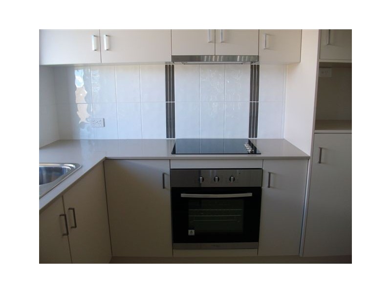 14 Majesty Street, Rural View QLD 4740