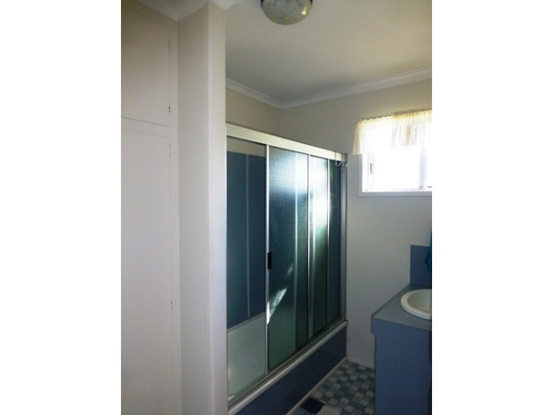 26 Youngs Lane, Walkerston QLD 4751