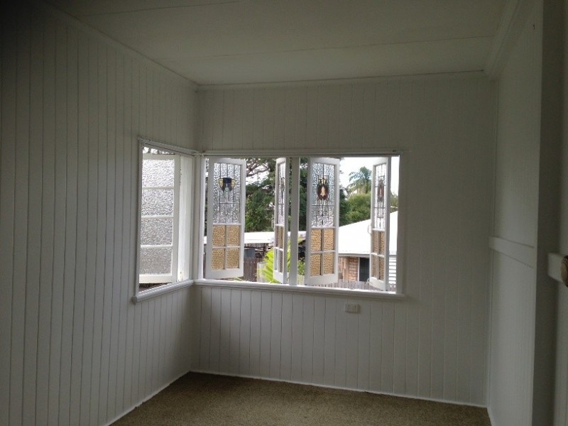 4 Smith Street, West Mackay QLD 4740