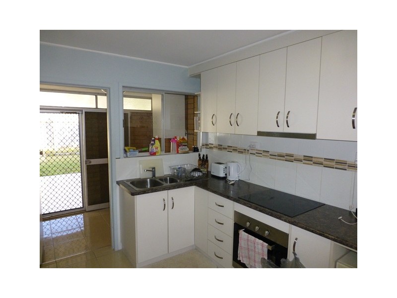 1/7 Scawfell Avenue, Slade Point QLD 4740