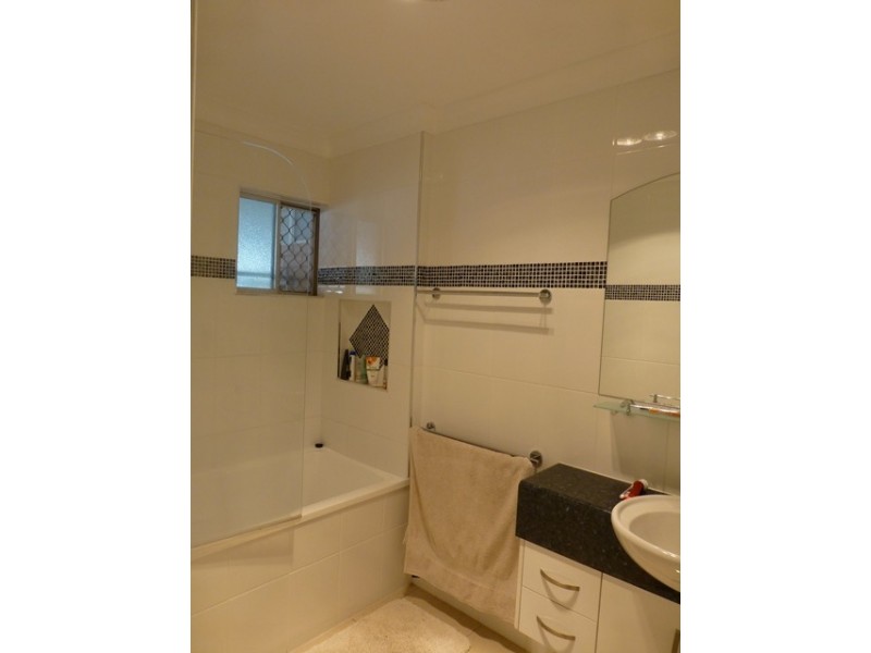 1/7 Scawfell Avenue, Slade Point QLD 4740