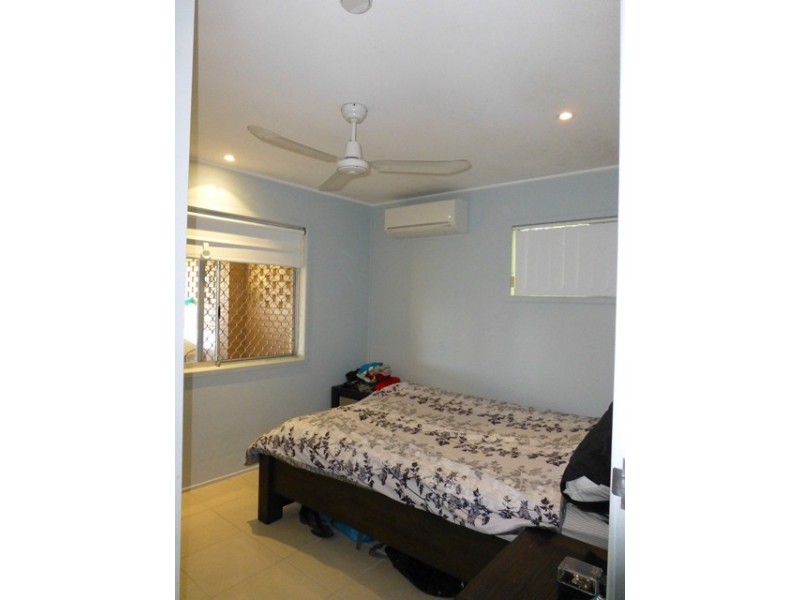 1/7 Scawfell Avenue, Slade Point QLD 4740