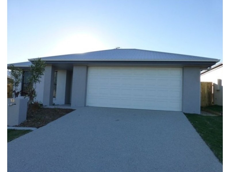 13 Dulcis Drive, Rural View QLD 4740
