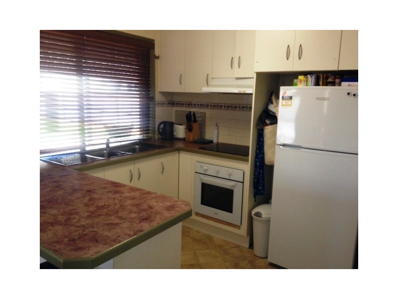 2 Marshall Avenue, Andergrove QLD 4740