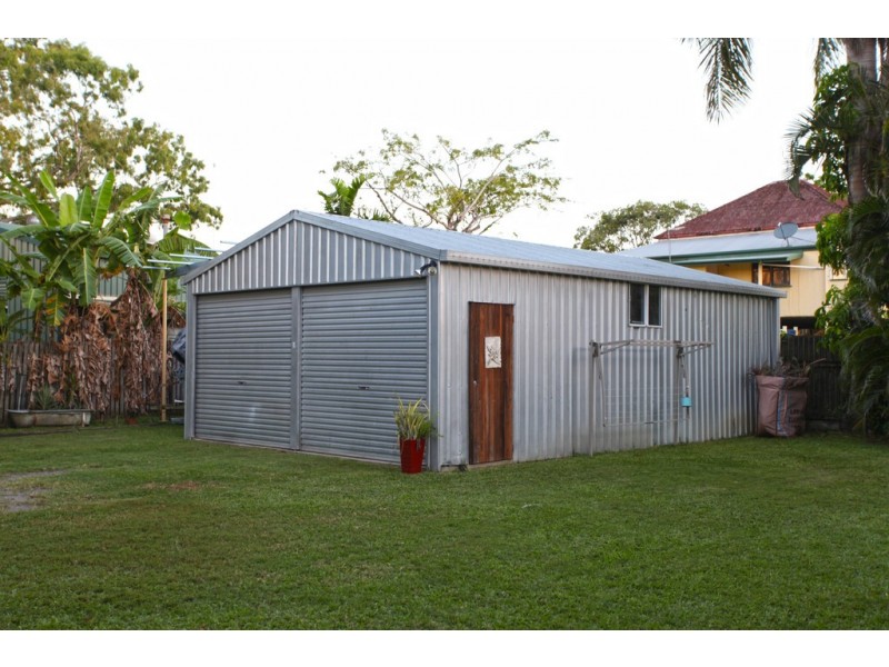 6 School St, North Mackay QLD 4740