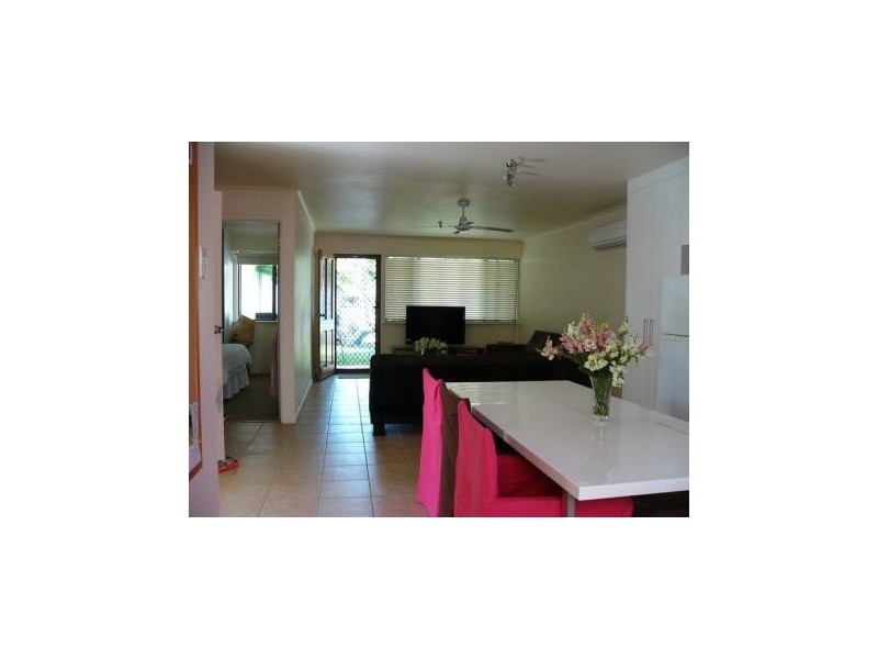 2/3 Rolston Street, South Mackay QLD 4740