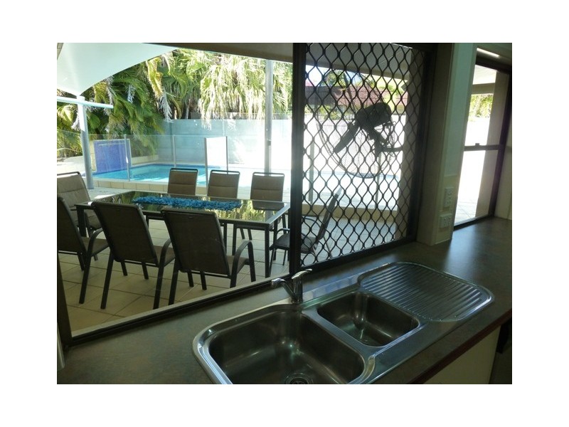 8 Blackall Ct, Mount Pleasant QLD 4740