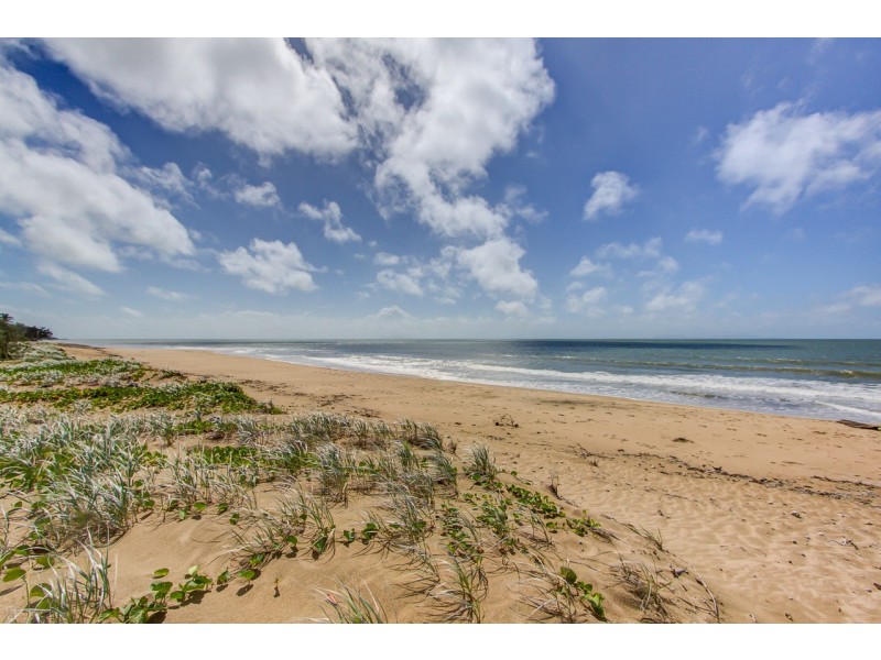 9 Coral Drive, Blacks Beach QLD 4740