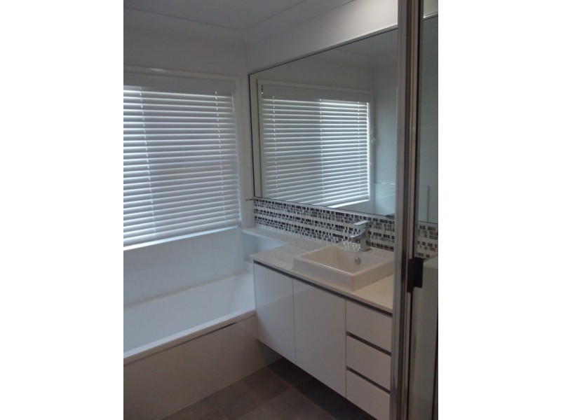 20 Goldwyn Close, Ooralea QLD 4740