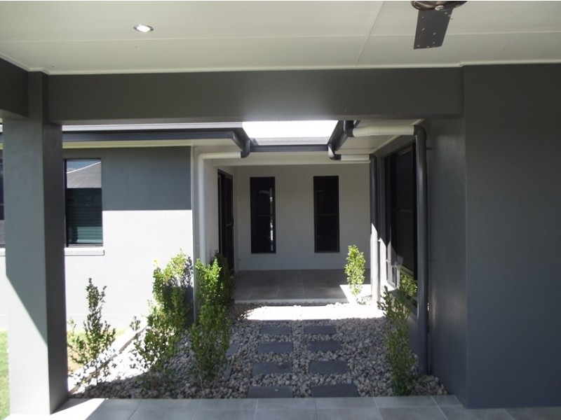 20 Goldwyn Close, Ooralea QLD 4740