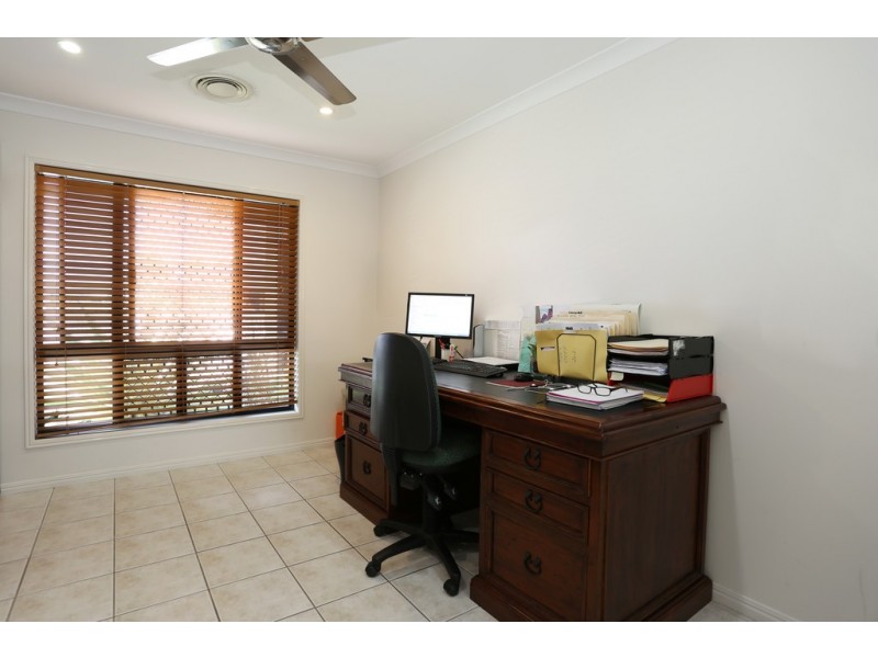 2 Leura Court, Glenella QLD 4740