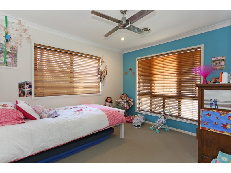 2 Leura Court, Glenella QLD 4740