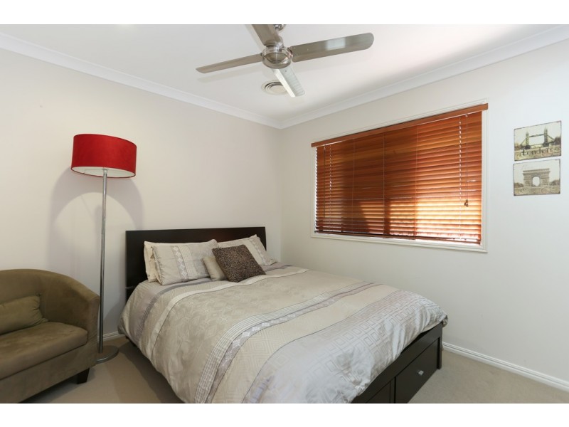 2 Leura Court, Glenella QLD 4740