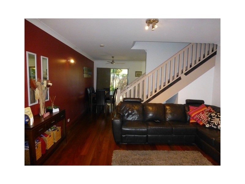 Townhouse 21 Megan Place, Mackay Harbour QLD 4740