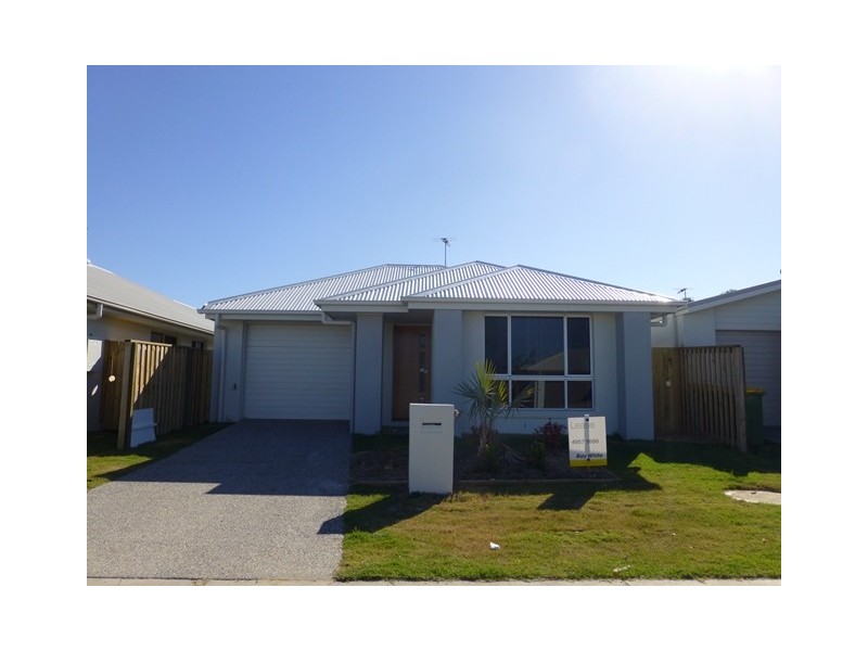 49 Scarborough Cct, Blacks Beach QLD 4740
