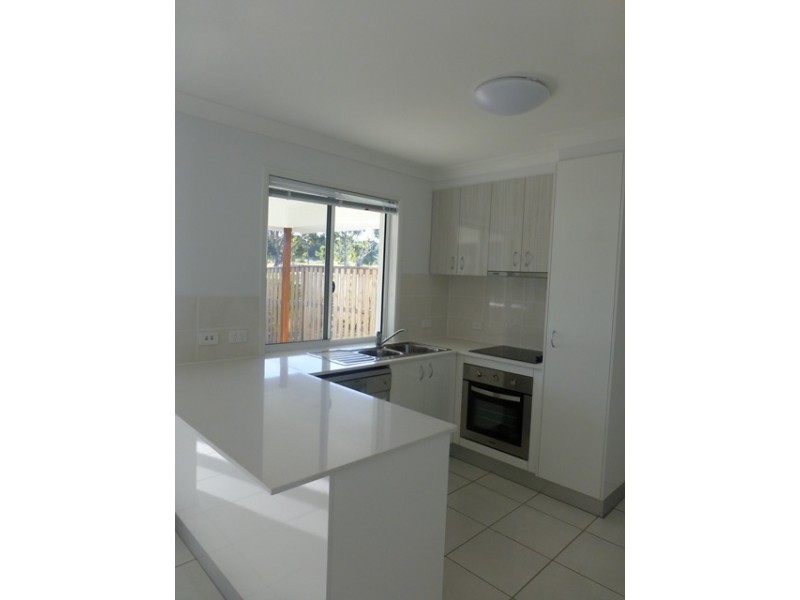 49 Scarborough Cct, Blacks Beach QLD 4740