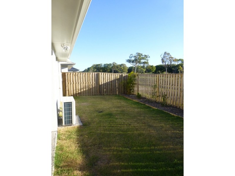 49 Scarborough Cct, Blacks Beach QLD 4740