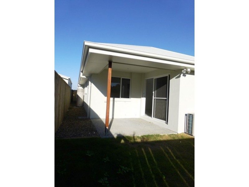 49 Scarborough Cct, Blacks Beach QLD 4740