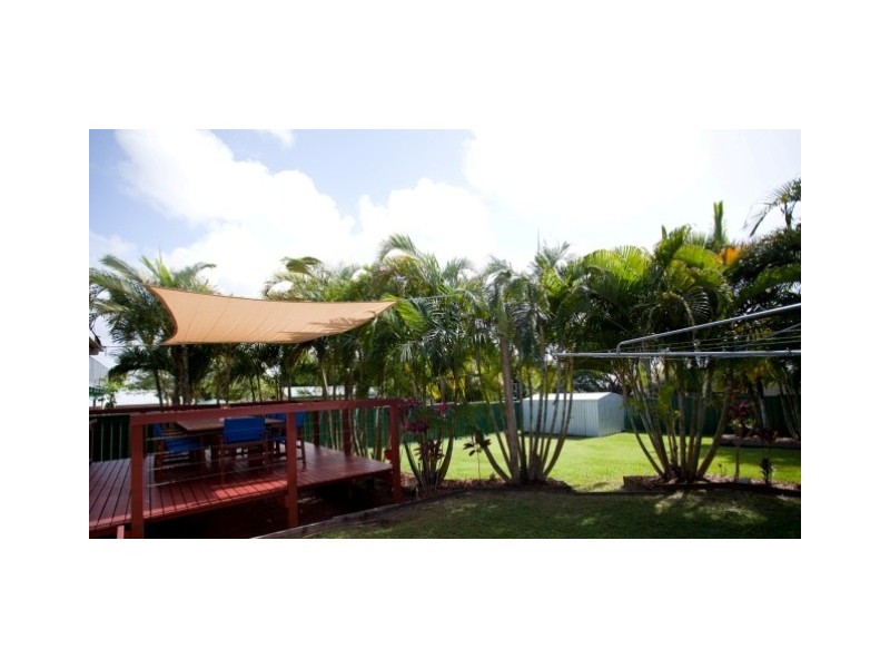 11 Grevillea Drive, Glenella QLD 4740