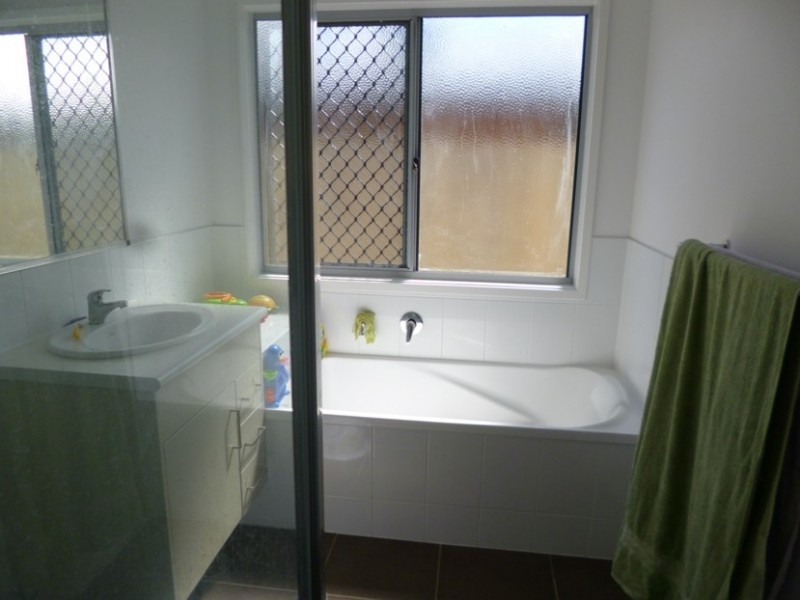 62 Katey Crs, Mirani QLD 4754