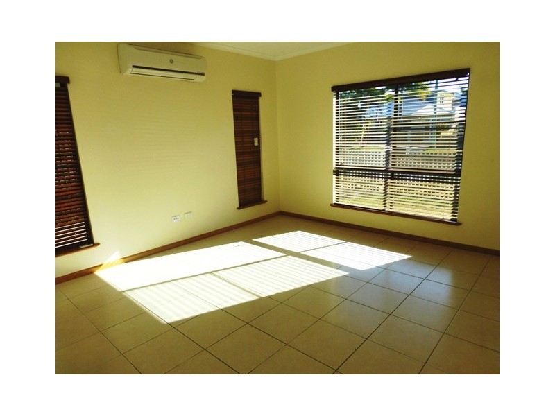 6 Goldston Street, North Mackay QLD 4740