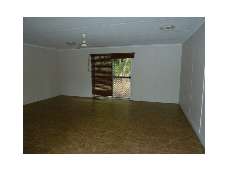 2/38 Bourke Street, Blacks Beach QLD 4740