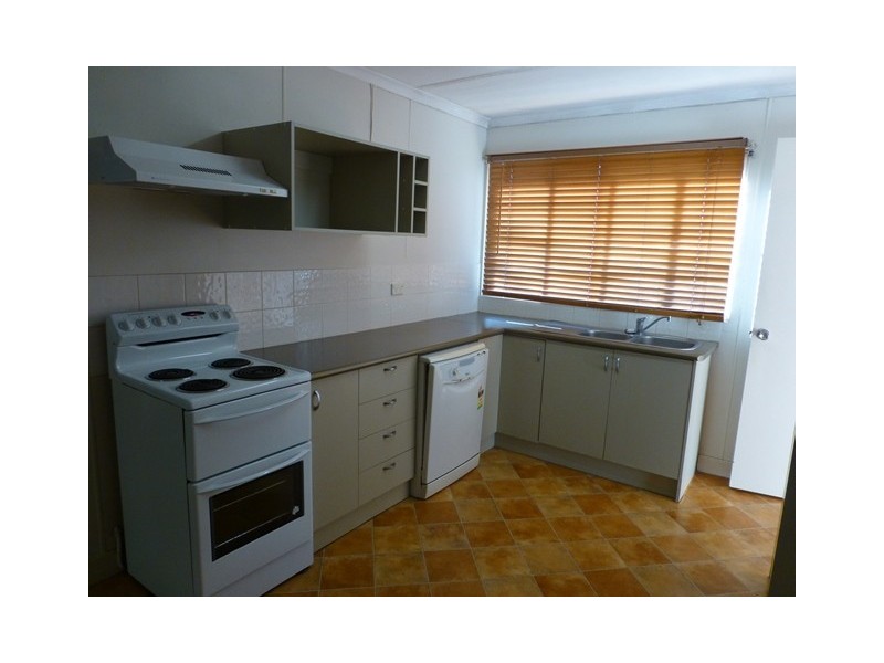 1/38 Bourke Street, Blacks Beach QLD 4740