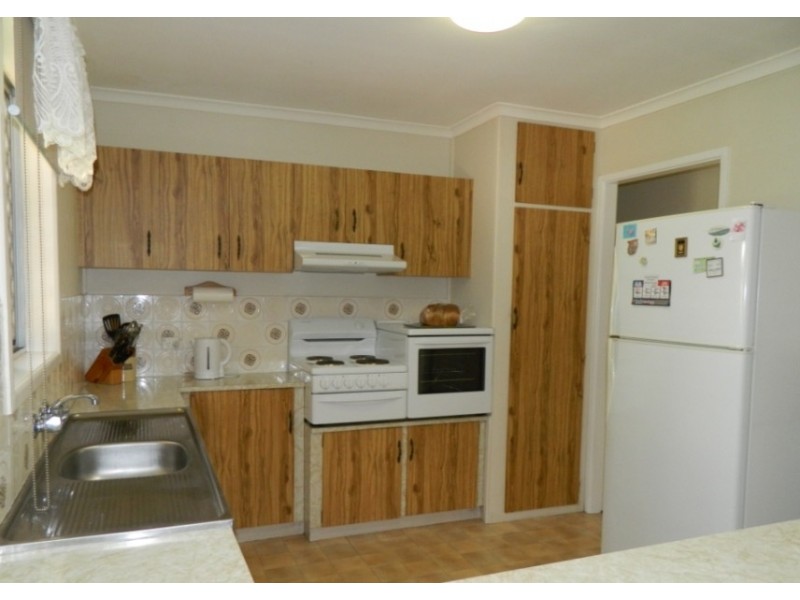 7 Dampier Drive, Andergrove QLD 4740