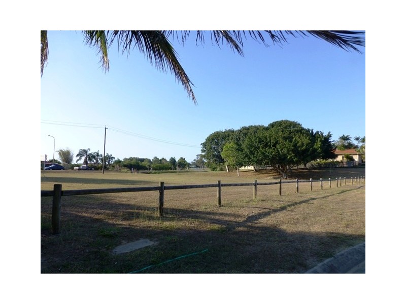 32 Langer Drive, Eimeo QLD 4740