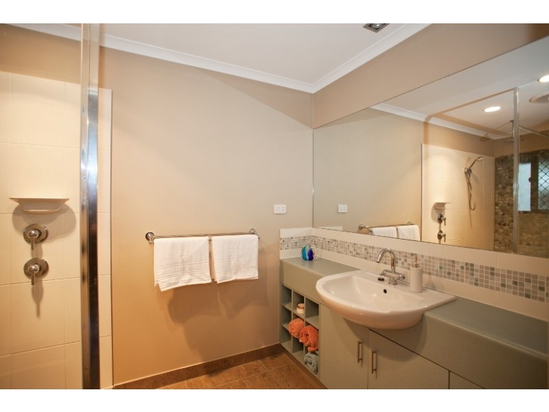 25 Portside Place, Shoal Point QLD 4750