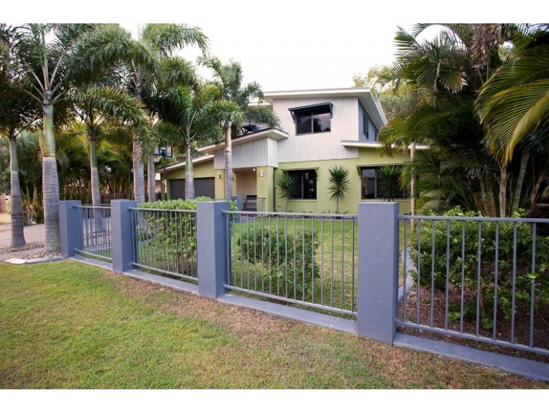 25 Portside Place, Shoal Point QLD 4750