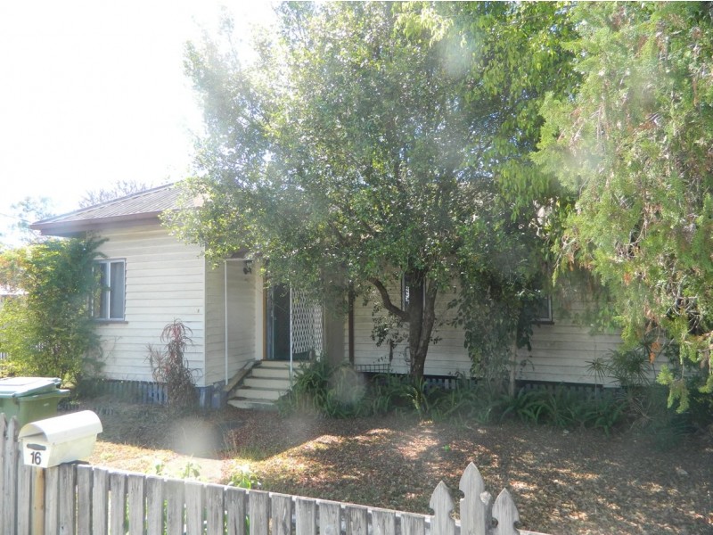 16 Brandon Street, Sarina QLD 4737