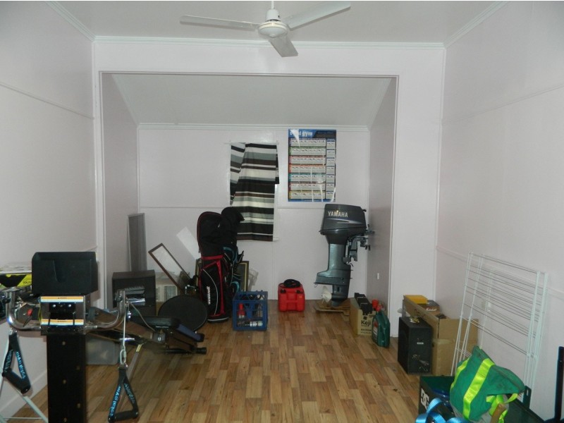 16 Brandon Street, Sarina QLD 4737