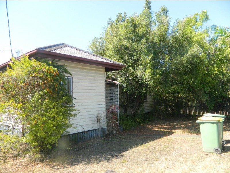 16 Brandon Street, Sarina QLD 4737